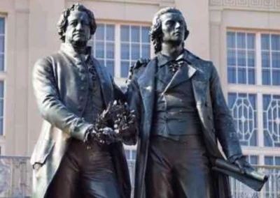 Trockeneisstrahlen zur denkmalgerechten Reinigung von Statuen und Skulpturen